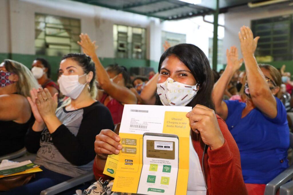 Prefeitura de Goiânia anuncia novo cronograma de entrega dos cartões do programa Renda Família + Mulher