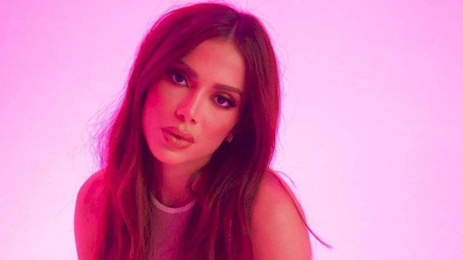 Anitta se torna primeira brasileira a alcançar topo do Spotify Global