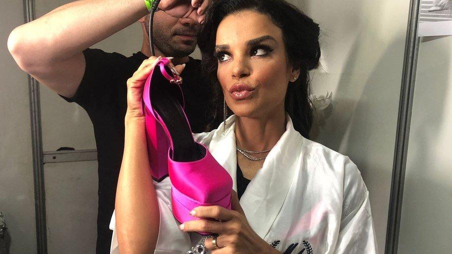 Mari Antunes gasta R$ 60 mil em looks para DVD do Babado Novo