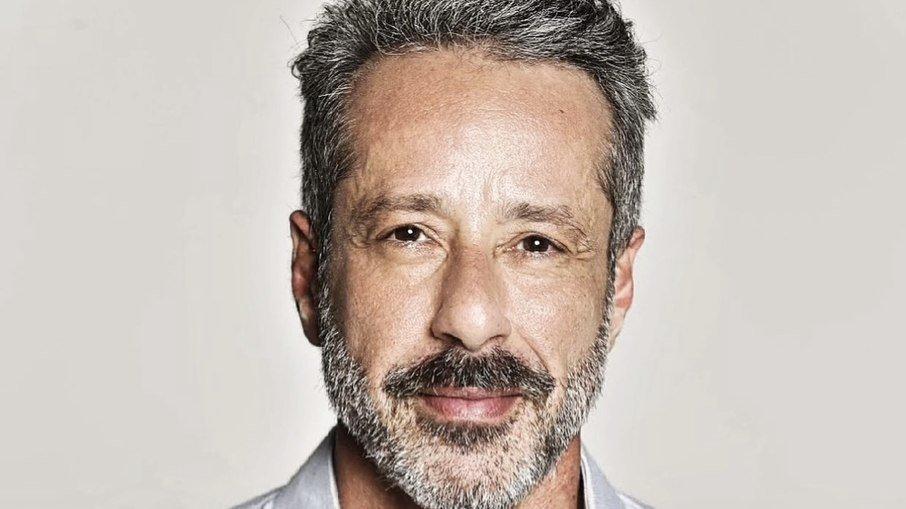 Otávio Martins agradece as mensagens após morte da mãe: 