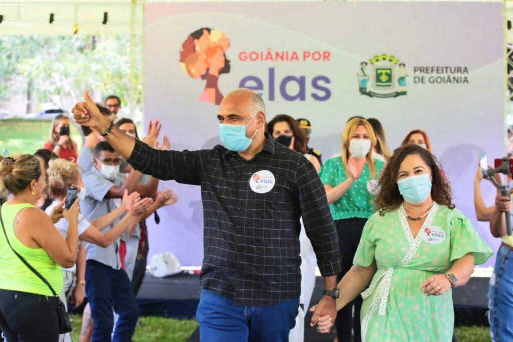 Rogério Cruz lança projeto Goiânia por Elas com desfile inclusivo, e defende fim da violência contra a mulher