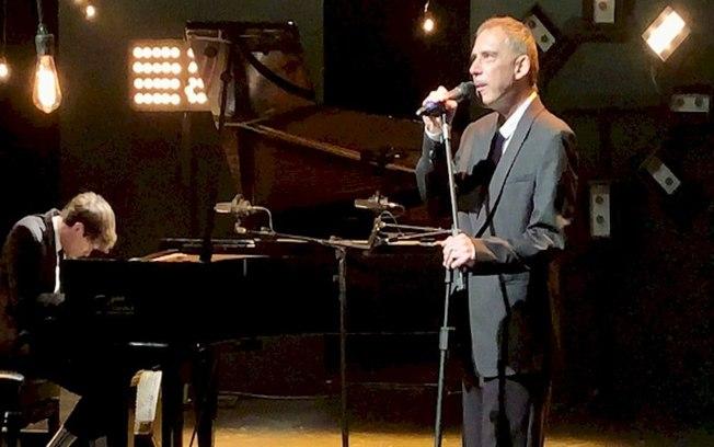 Arnaldo Antunes apresenta novo álbum 