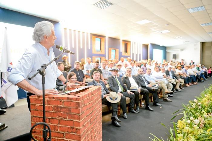 Caiado sobre a Tecnoshow: 'maior escola do país para orientar produtores rurais'