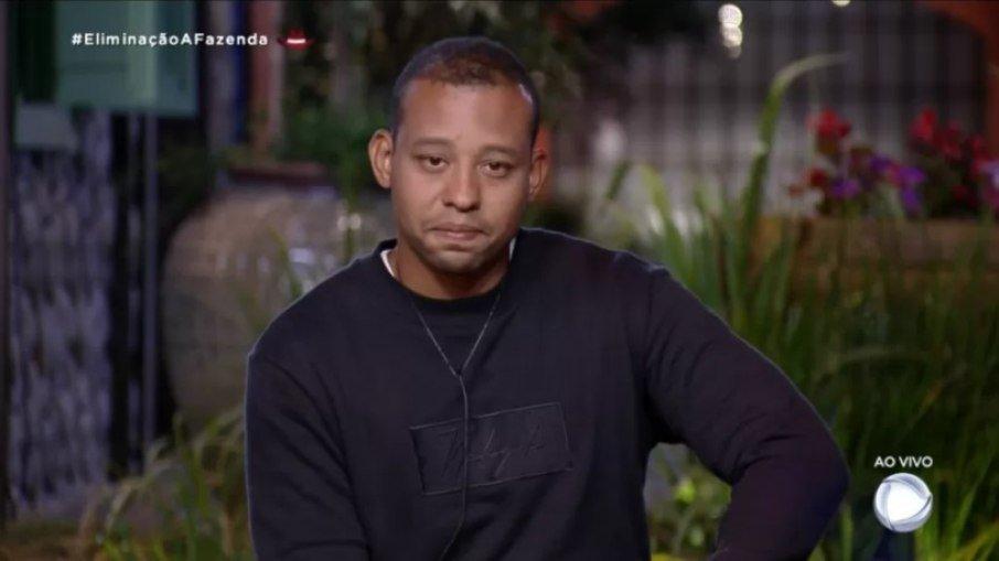 Carelli comete erro na seleção do elenco de Power Couple 6