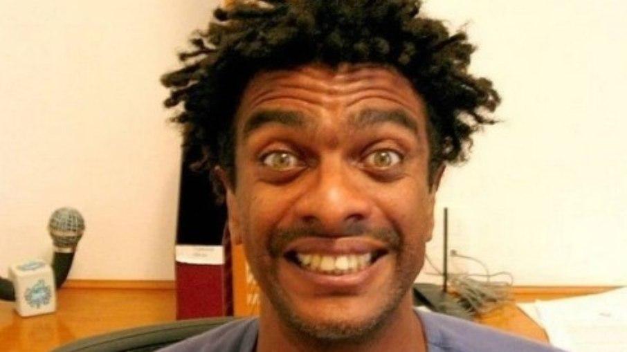 Carnaval 2022: Hélio de La Peña exalta Mussum em desfile