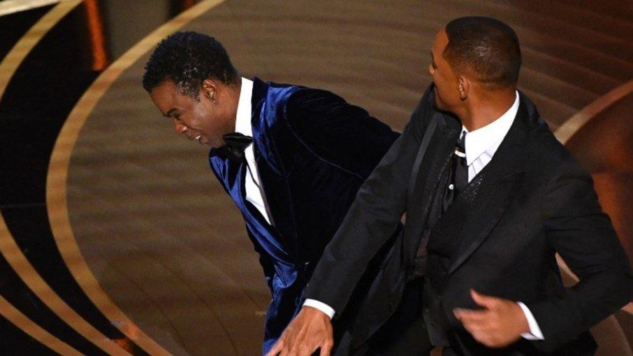Chris Rock repreende xingamento contra Will Smith durante show