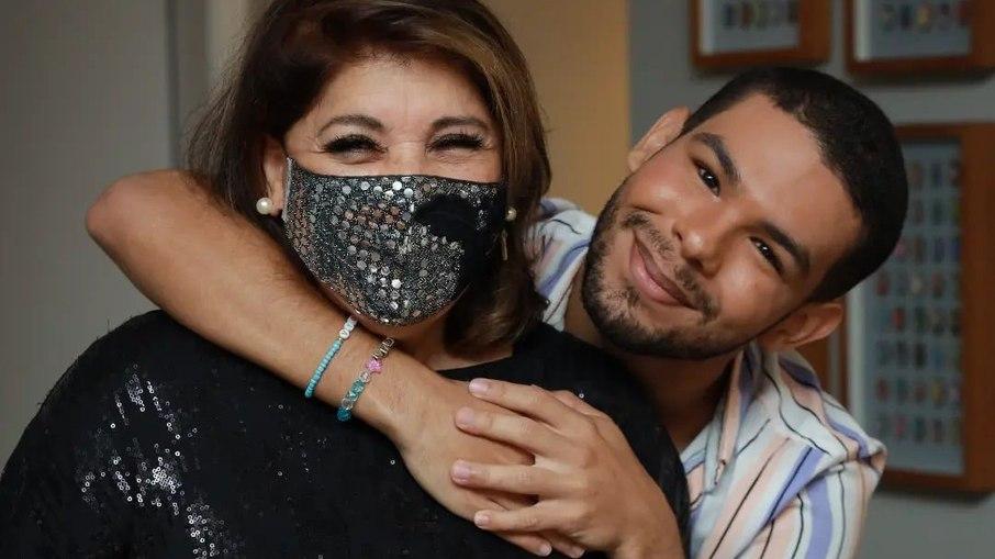 Miséria? Vyni fatura R$ 100 mil em apenas uma semana