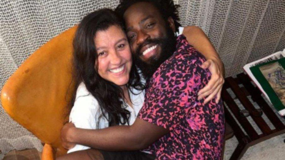 Regina Casé se encontra com Douglas Silva: 
