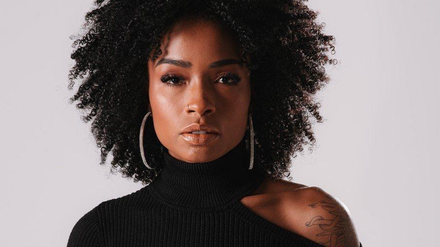 Sarah Fonseca aponta racismo no mundo digital: 