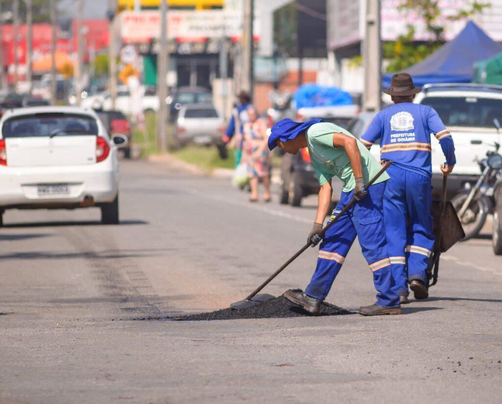 Vera Cruz e outros 10 bairros de Goiânia recebem operação tapa-buracos, da Prefeitura de Goiânia