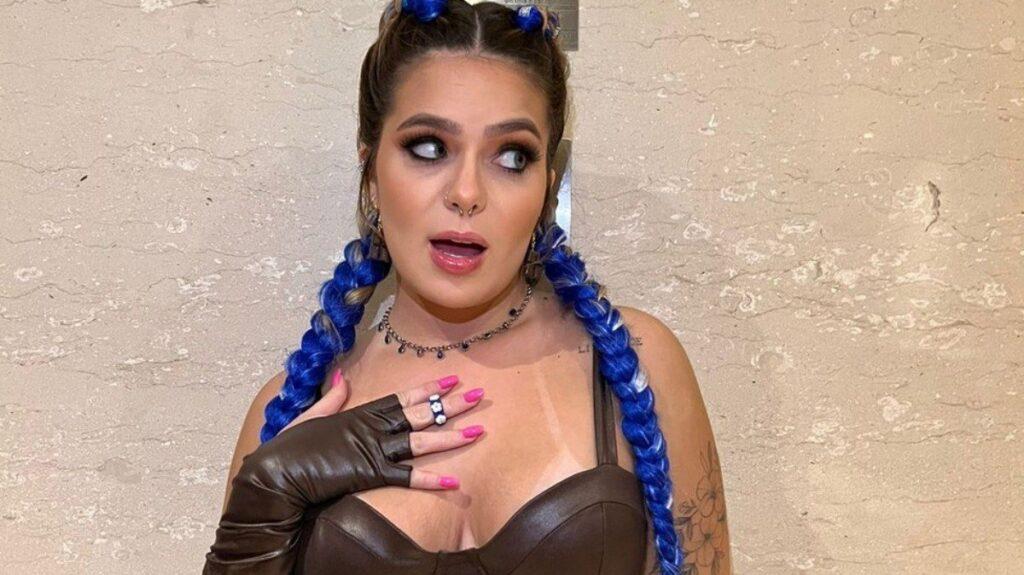 Viih Tube usa look inspirado em chocolate no Carnaval: 