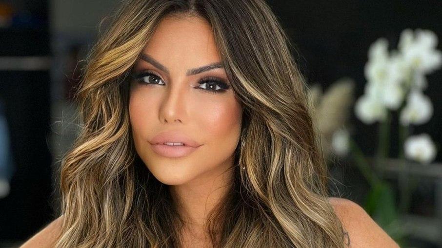 Web suspeita de participação de Liziane Gutierrez no 'Ilha Record'