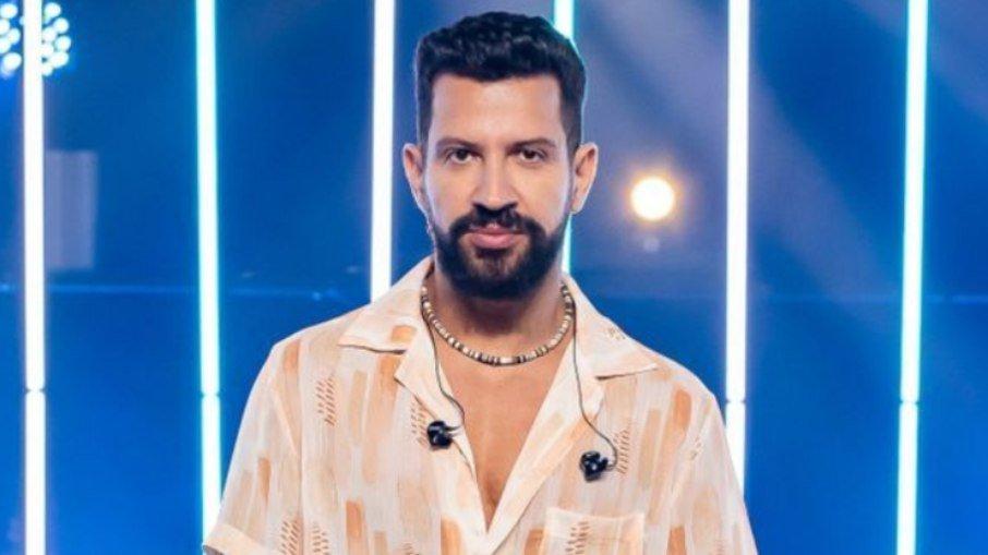 Apostando no viral, Dennis mistura funk e piseiro em 'O Impossível 2'