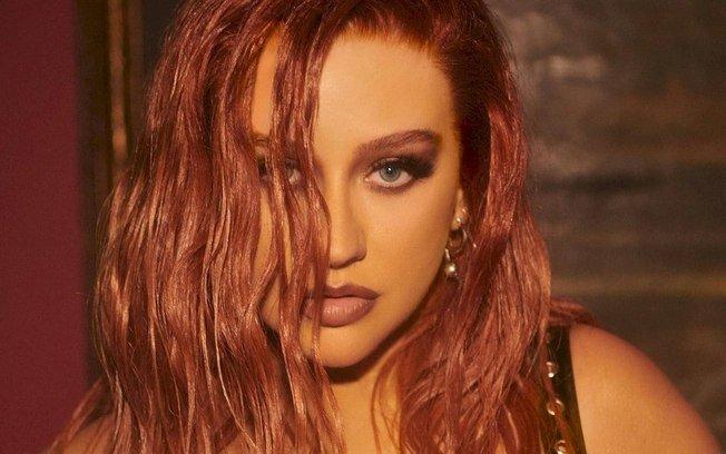 Christina Aguilera revela os bastidores do clipe de 