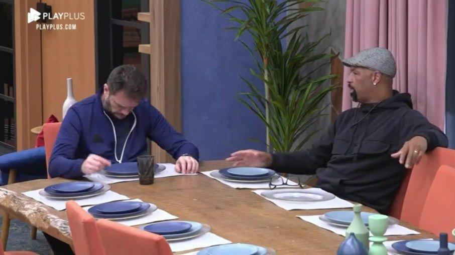 Dinei fala da crise no casamento e separação por problemas com álcool