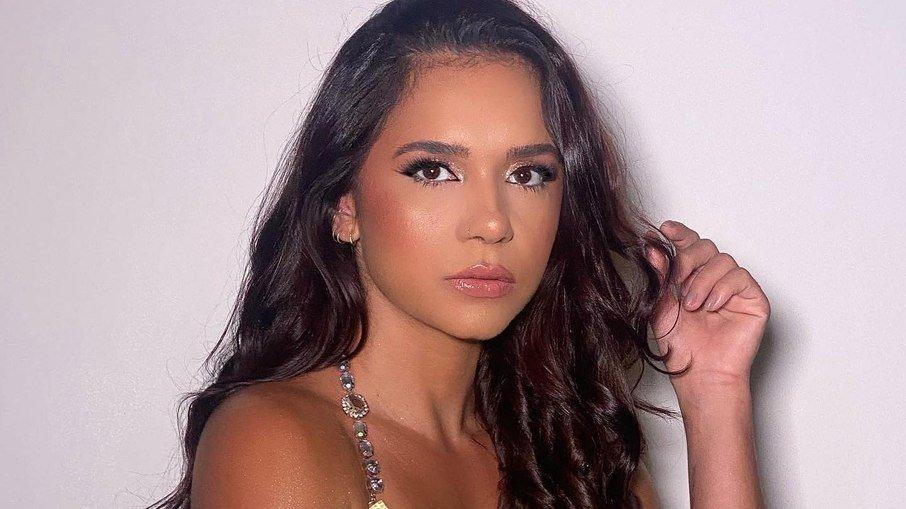 Ex-BBB Gizelly Bicalho grava piloto para apresentar o TV Fama