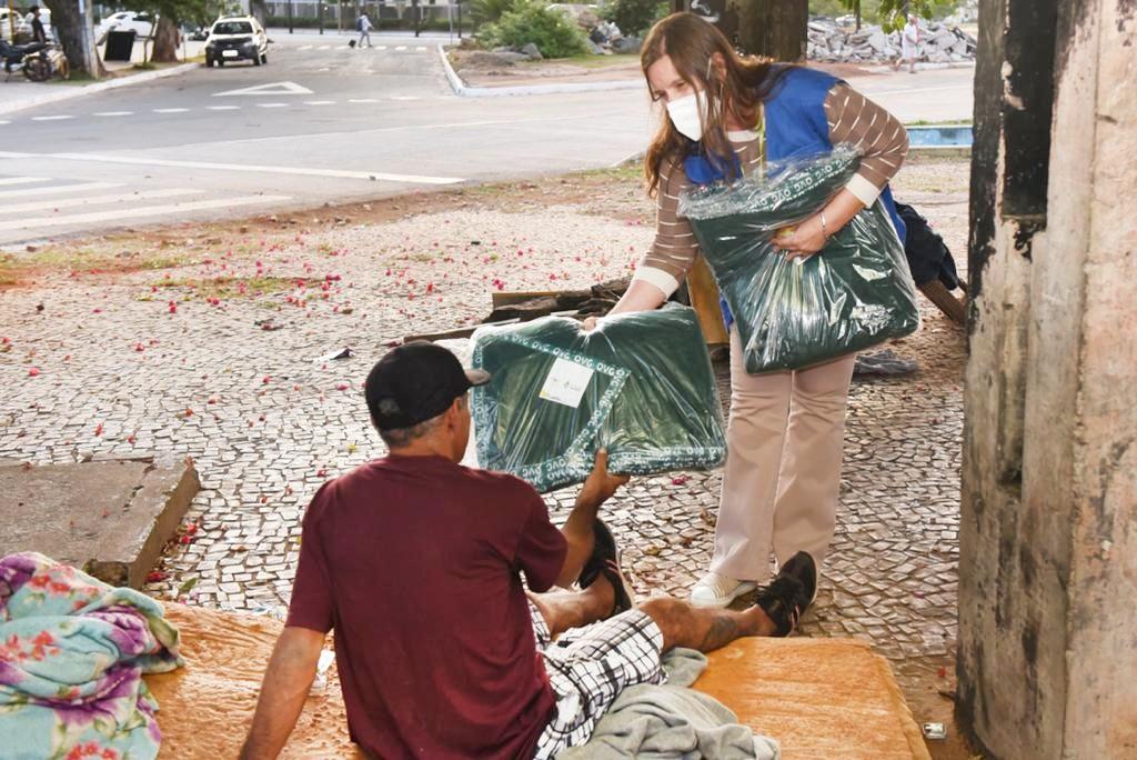 Força-tarefa entrega cobertores em Goiânia e Aparecida