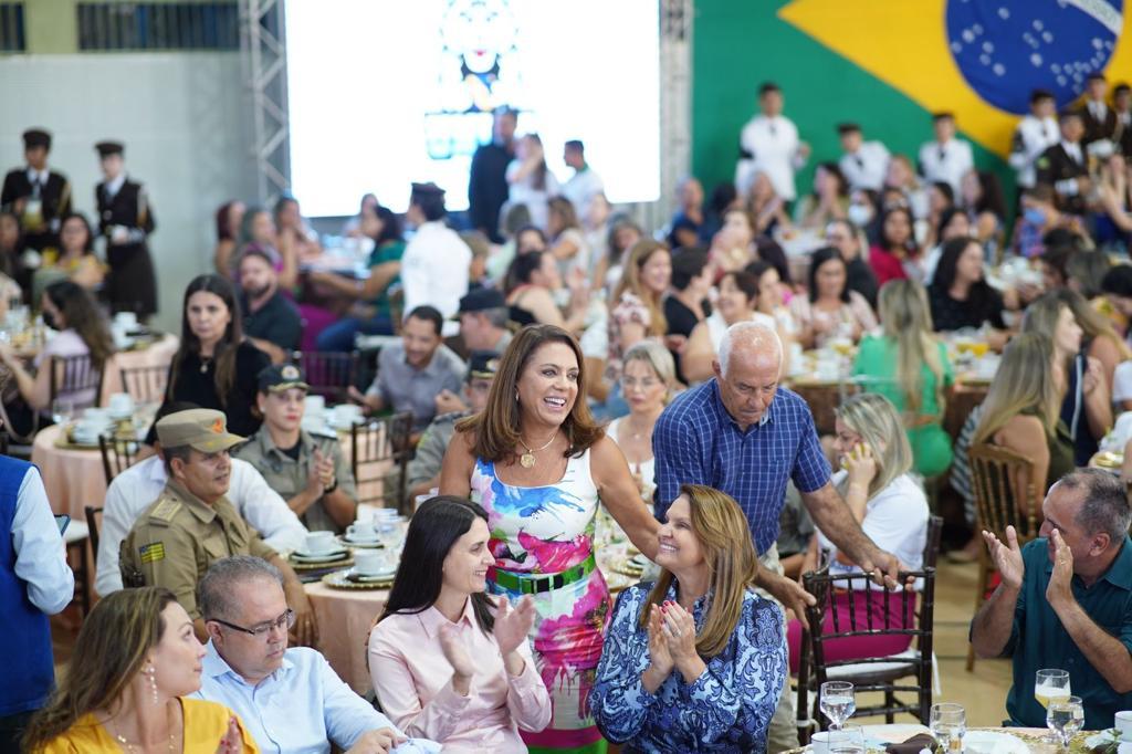 Gracinha Caiado abre 5ª edição do Mutirão Governo de Goiás, em Goiânia