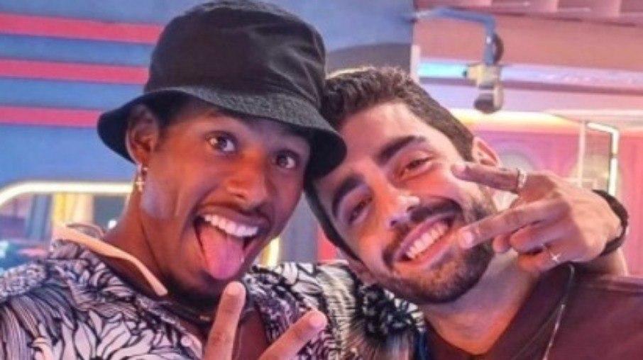 Pedro Scooby abre o jogo sobre vida amorosa de PA: 'Fiquem tranquilos'