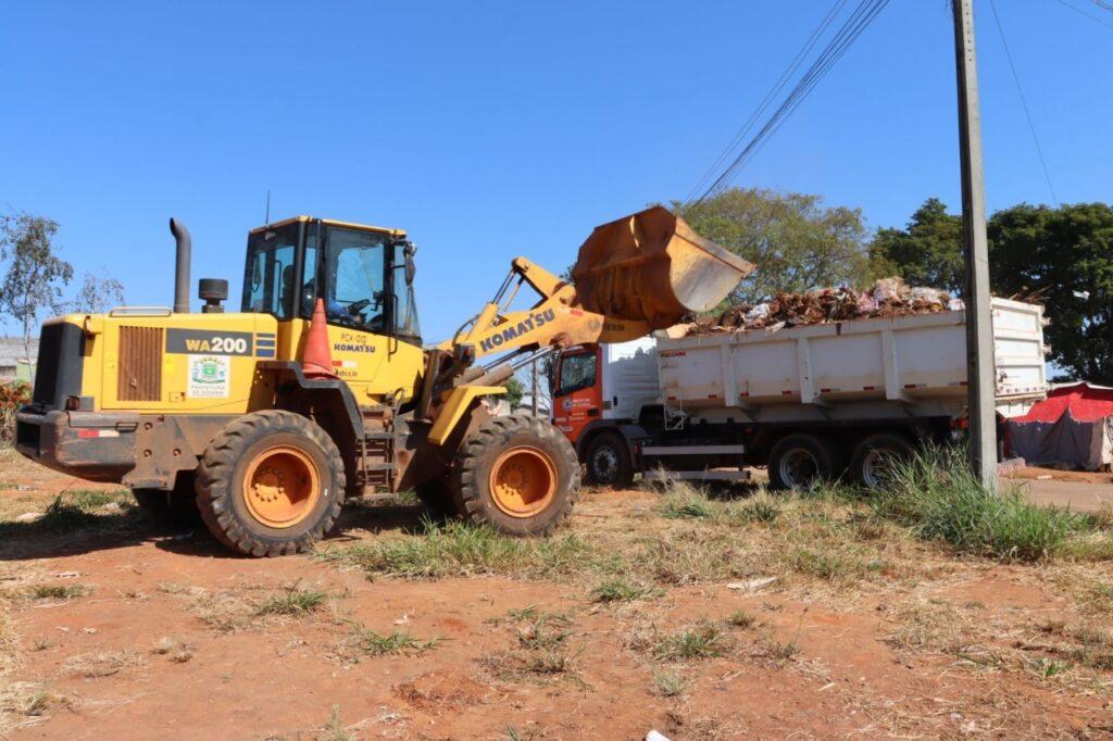 Prefeitura de Goiânia destaca 100 servidores para trabalho de remoção de entulhos em 33 bairros, nesta terça-feira (17/05)
