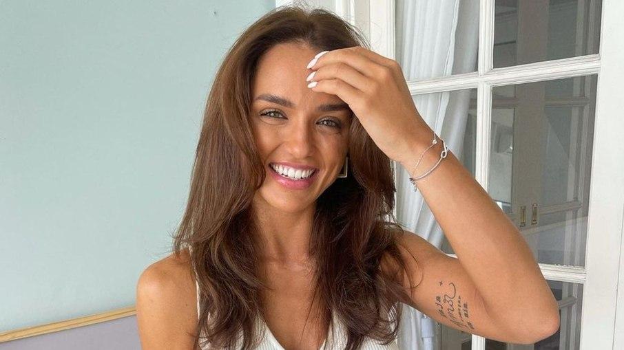 Rafa Kalimann viaja para Londres e brinca por não saber falar inglês