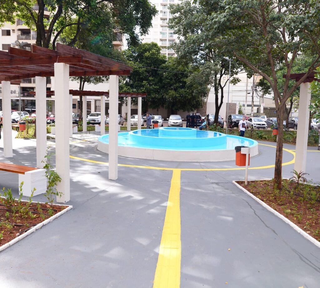 Rogério Cruz revitaliza 26 praças em seis meses, e constrói 18, em todas regiões de Goiânia