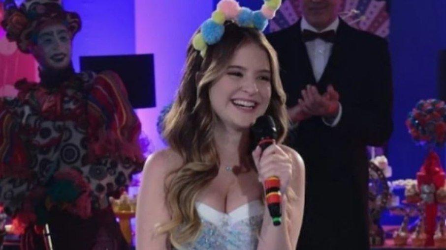 Sophia Valverde passa por cirurgia e mãe da atriz explica procedimento