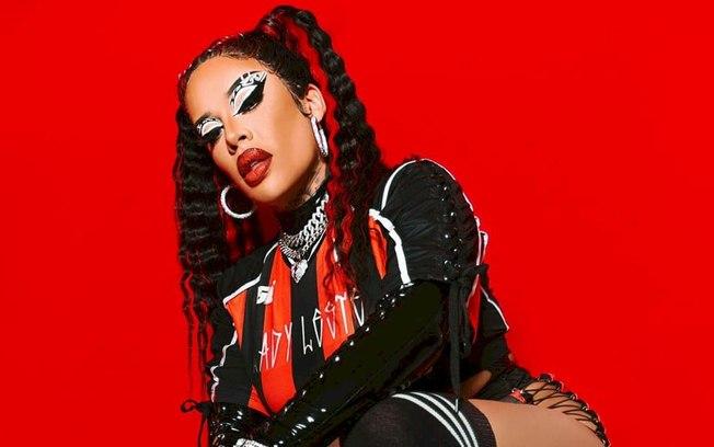 Antes de turnê internacional, Gloria Groove emplaca sucessos em novela