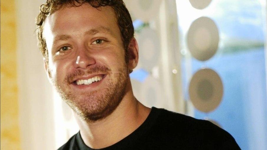 Após ameaçar os pais de morte, Sérgio Hondjakoff é internado