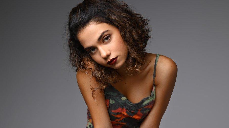 Após série da Netflix, atriz interpreta jovem com depressão na Record