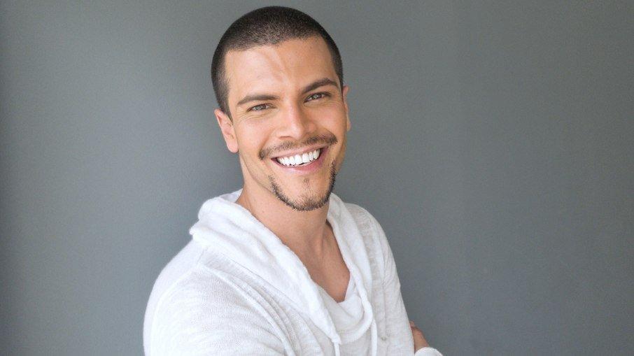Ator de A Dona do Pedaço será Tony Campello em cinebiografia