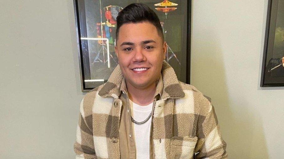 Avião de Felipe Araújo arremete duas vezes antes de pousar no Maranhão