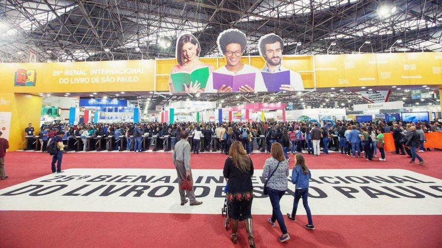 Bienal do Livro incentiva formação de leitores em retorno presencial