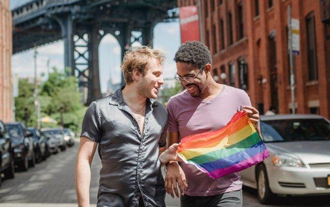 Conheça as experiências vivenciadas por viajantes LGBTQIA+ pelo mundo