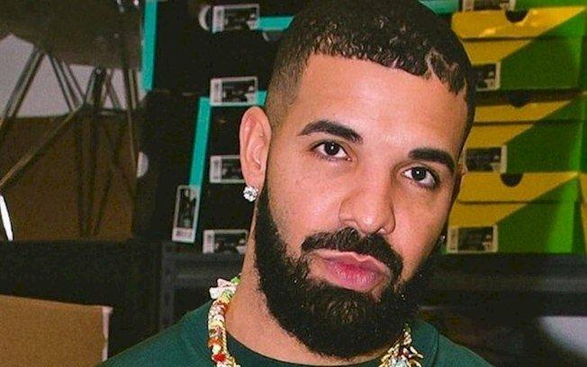 Drake surpreende os fãs e lança o álbum 