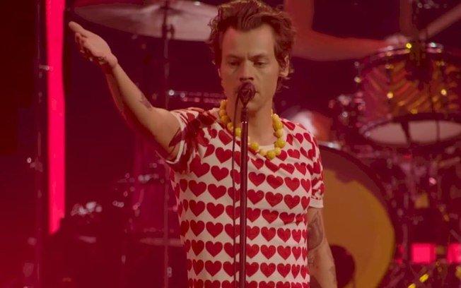 Harry Styles libera performance ao vivo de 