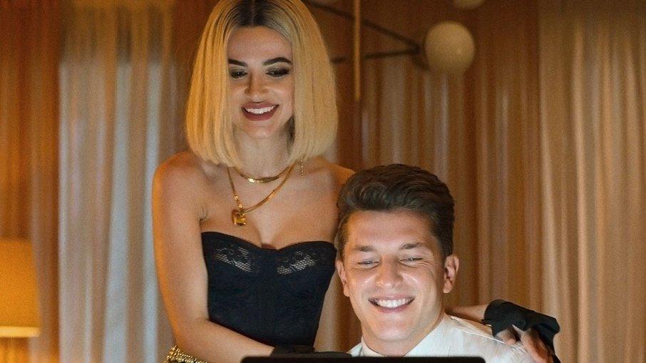 Klebber Toledo exalta trabalho com Manu Gavassi na série ‘Maldivas’