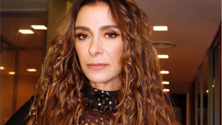 Mônica Martelli fala sobre trabalho e pausa na rotina para descansar