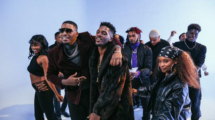 Noivo de Camilla de Lucas, Blecaute  usa peças com pegada sustentável