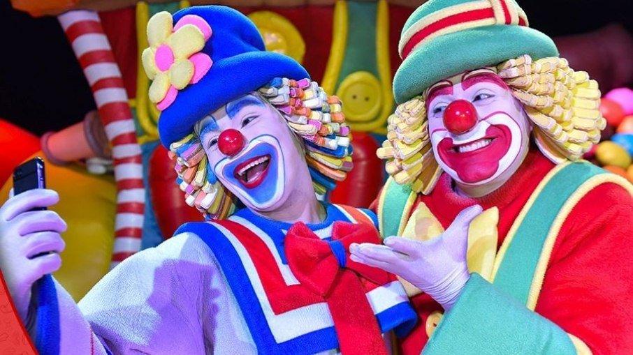 Palhaçada! Prefeitura engana população com show de Patati Patatá fakes