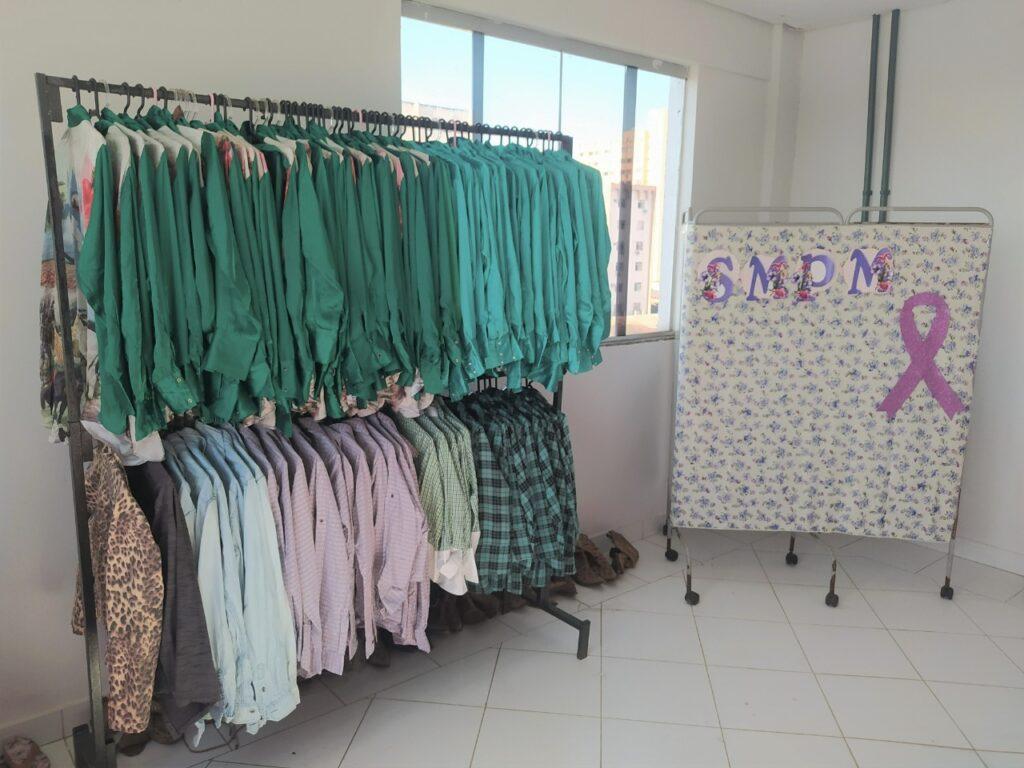 Secretaria da Mulher disponibiliza bazar permanente de roupas para doação a mulheres em situação de vulnerabilidade social