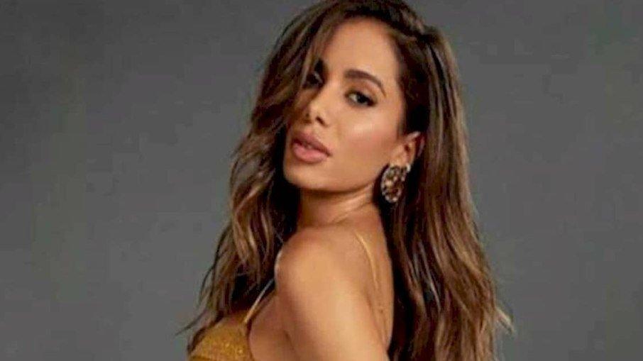 Sem paciência, Anitta ensina 'manual de como lidar com a internet'
