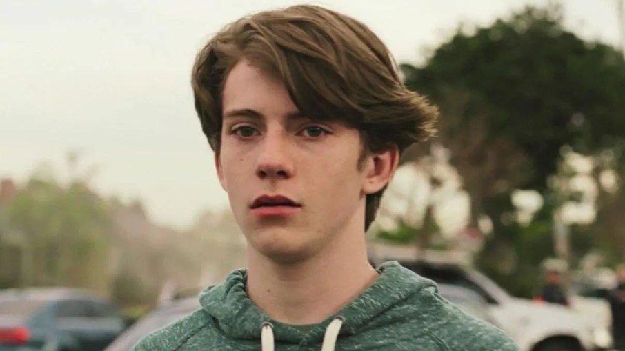 Tyler Sanders, ator da franquia 'The Walking Dead', morre aos 18 anos