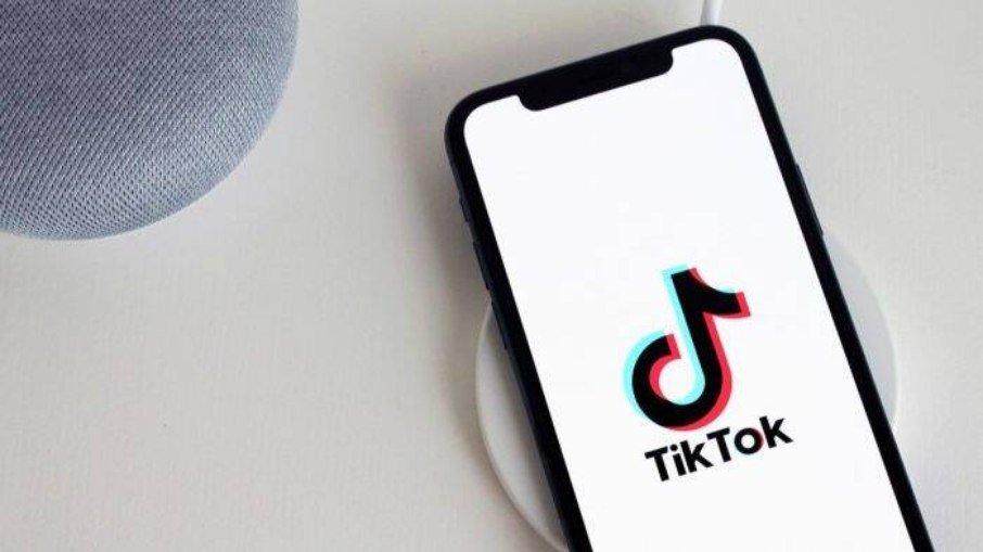 Viral: artistas analisam produção de música para bombar no TikTok