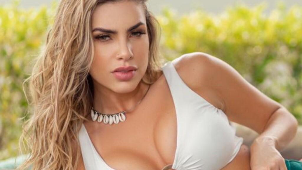 Erika Shneider é surpreendida com pedido de ex durante show de Claudia Leite: “Sim”