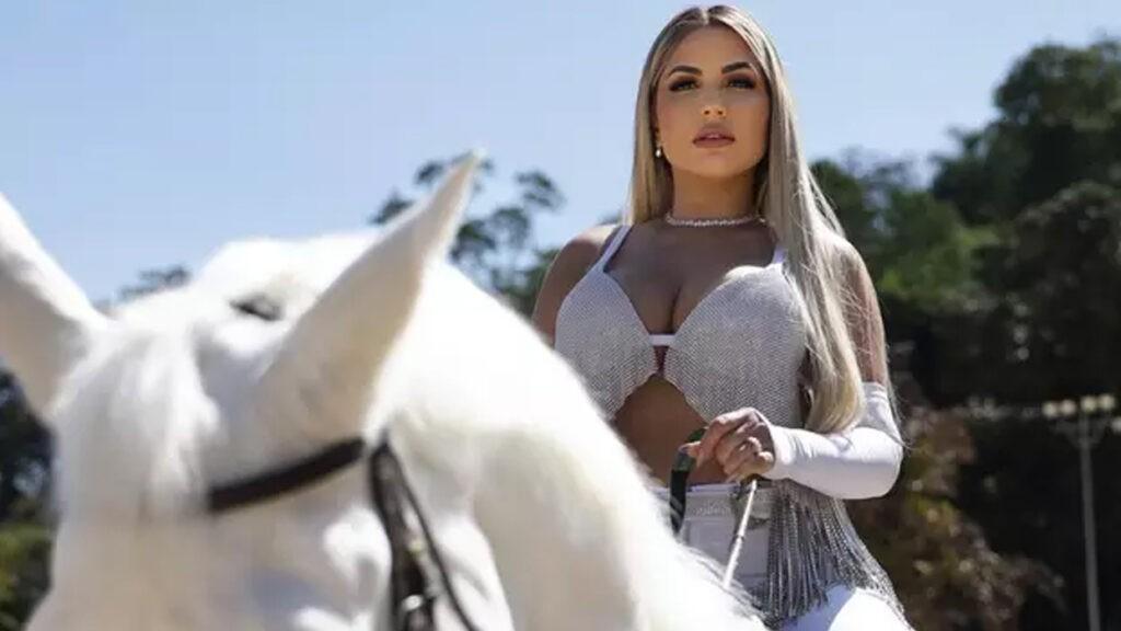 Deolane Bezerra ostenta boa forma em A Fazenda e impressiona: “Essa Doutora!”