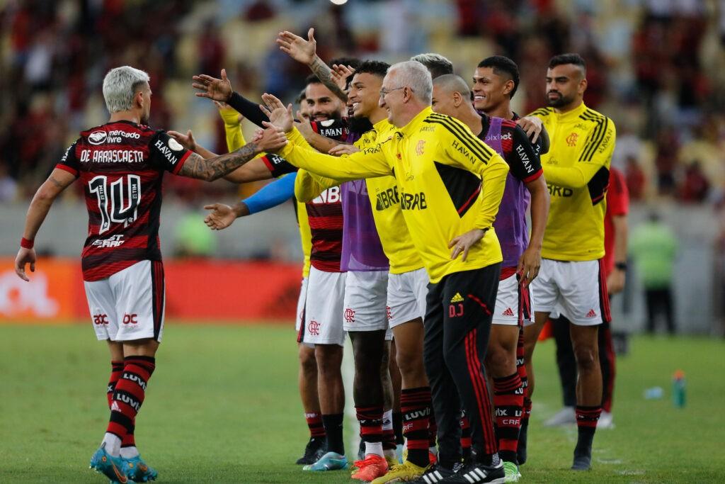 Flamengo vence o Santos no Maracanã, e conquista mais três pontos no Brasileirão