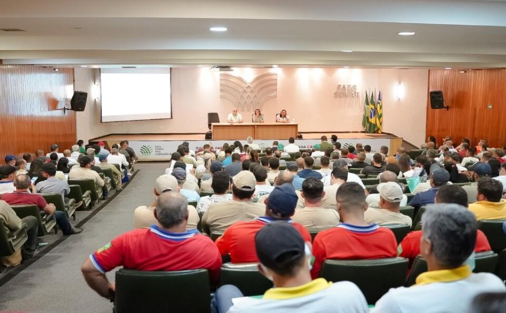 Goiás adere à campanha contra Aedes aegypti e orienta como combater mosquito