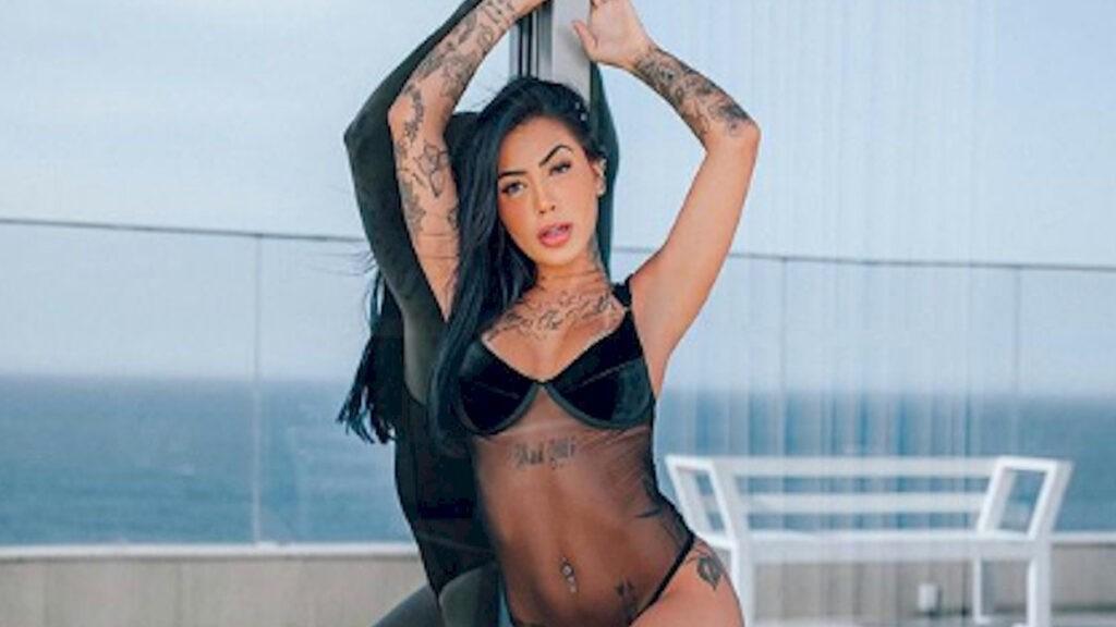 Mirella exibe look vibrante e mostra fio dental enterrado: “Perfeição de sobra!”