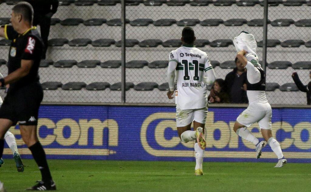 Coritiba marca no finalzinho do jogo e vence o Juventude pela 35ª rodada do Brasileirão